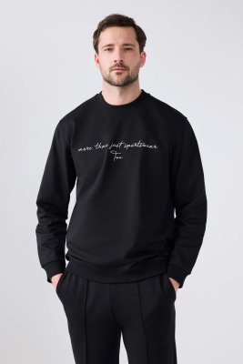 Twn Relaxed Fit Siyah Nakışlı Sweatshirt